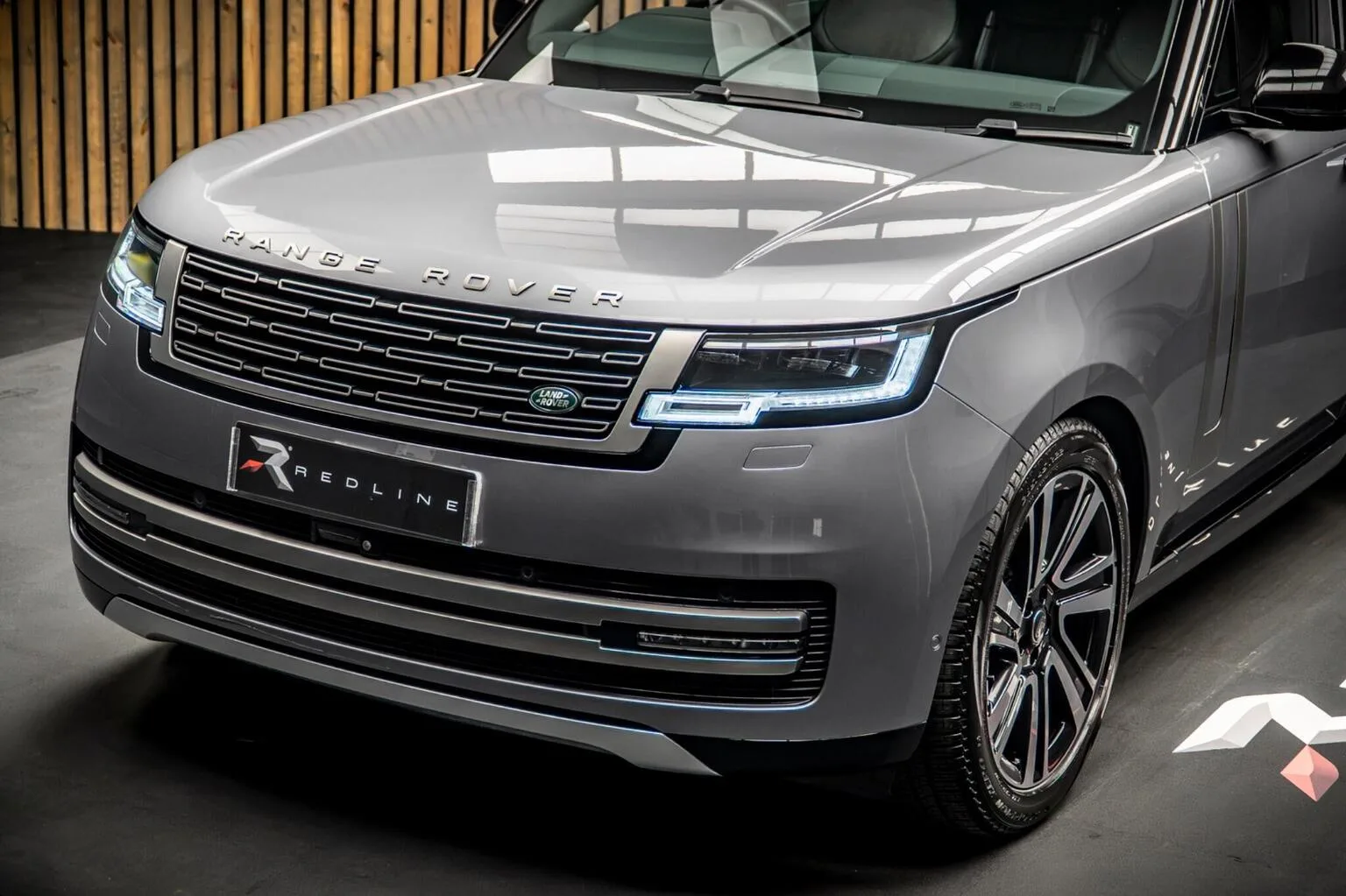 2023 Land Rover Range Rover D350 SE, 14/30