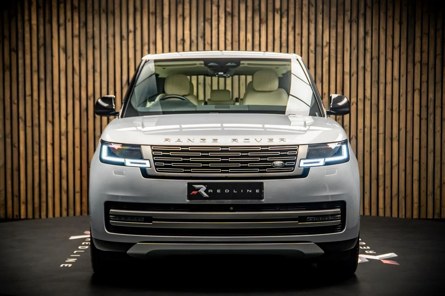 2023 Land Rover Range Rover D300 SE, 5/30