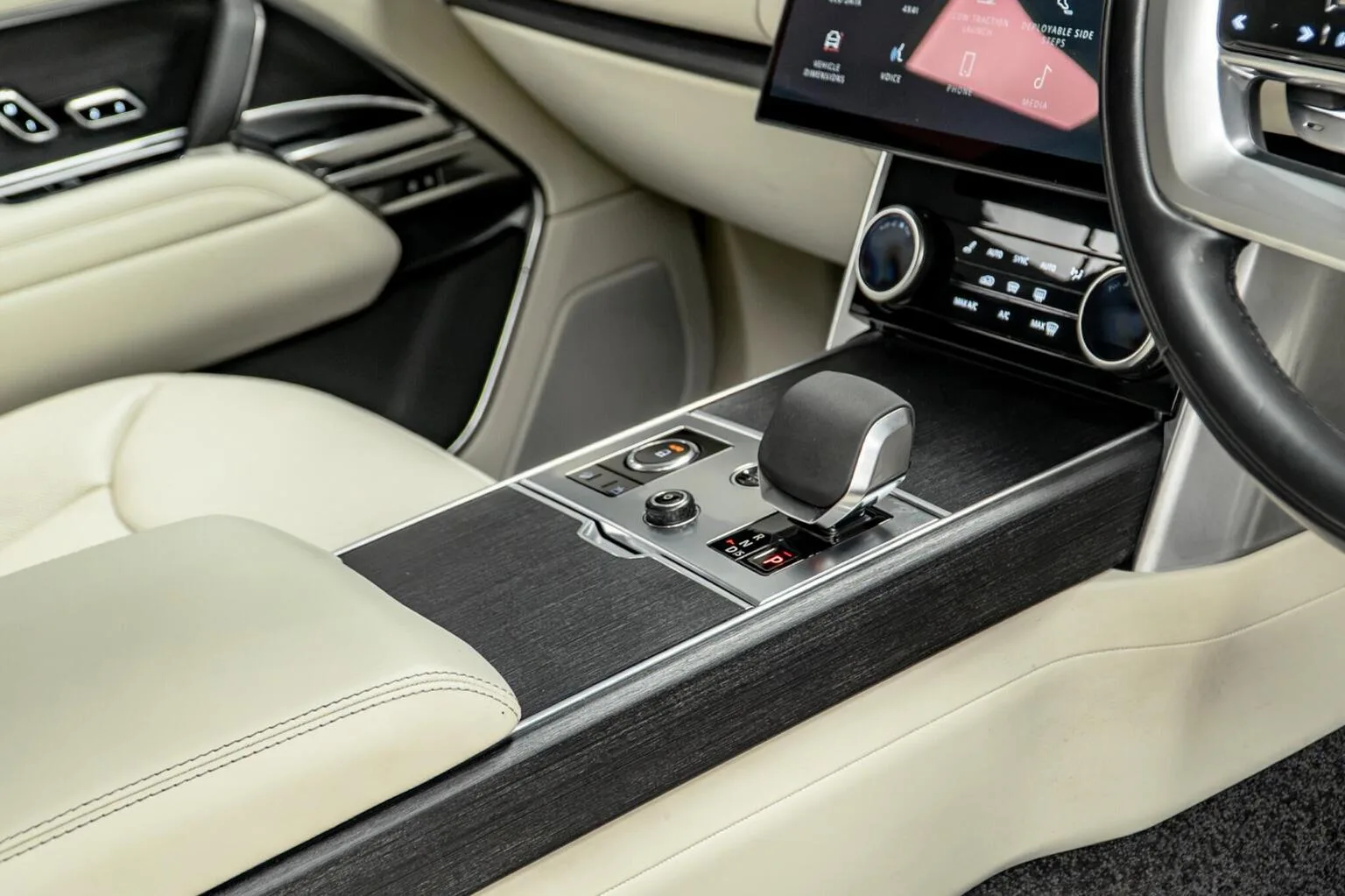2023 Land Rover Range Rover D300 SE, 30/30