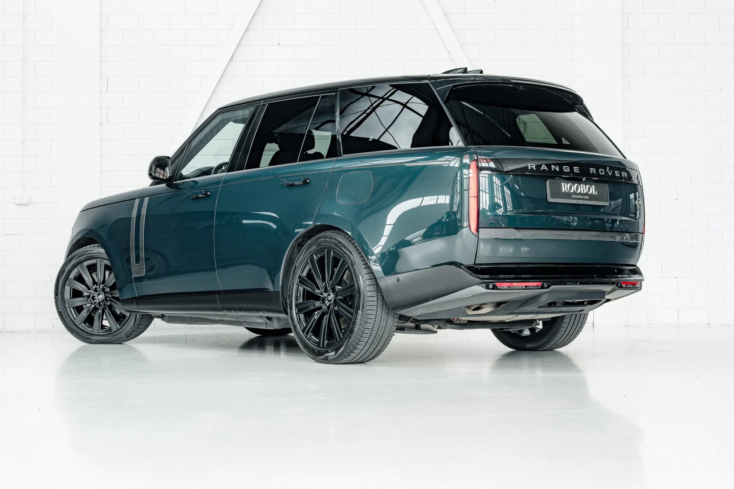 2023 Land Rover Range Rover P510e, 3/30