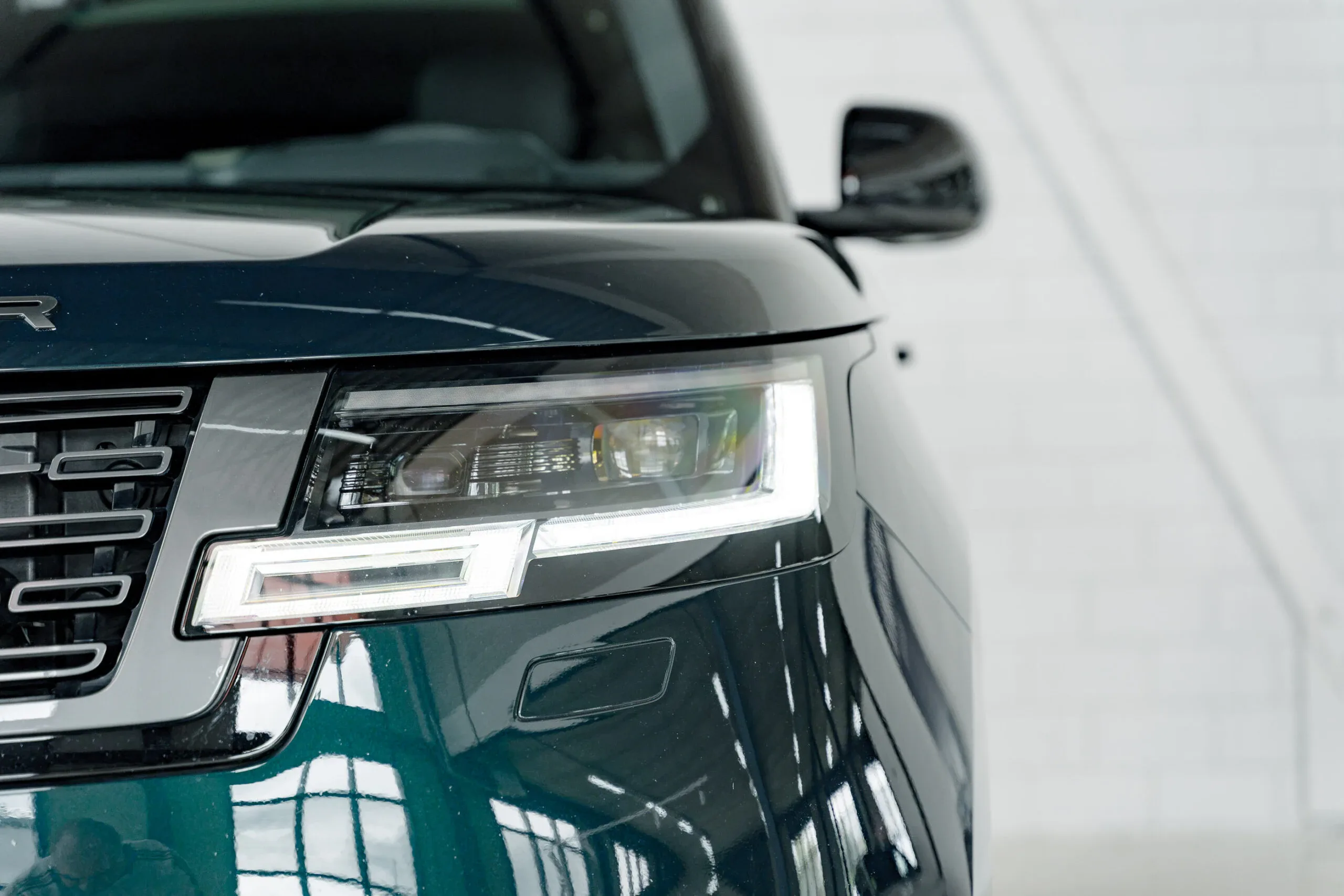 2023 Land Rover Range Rover P510e, 15/30