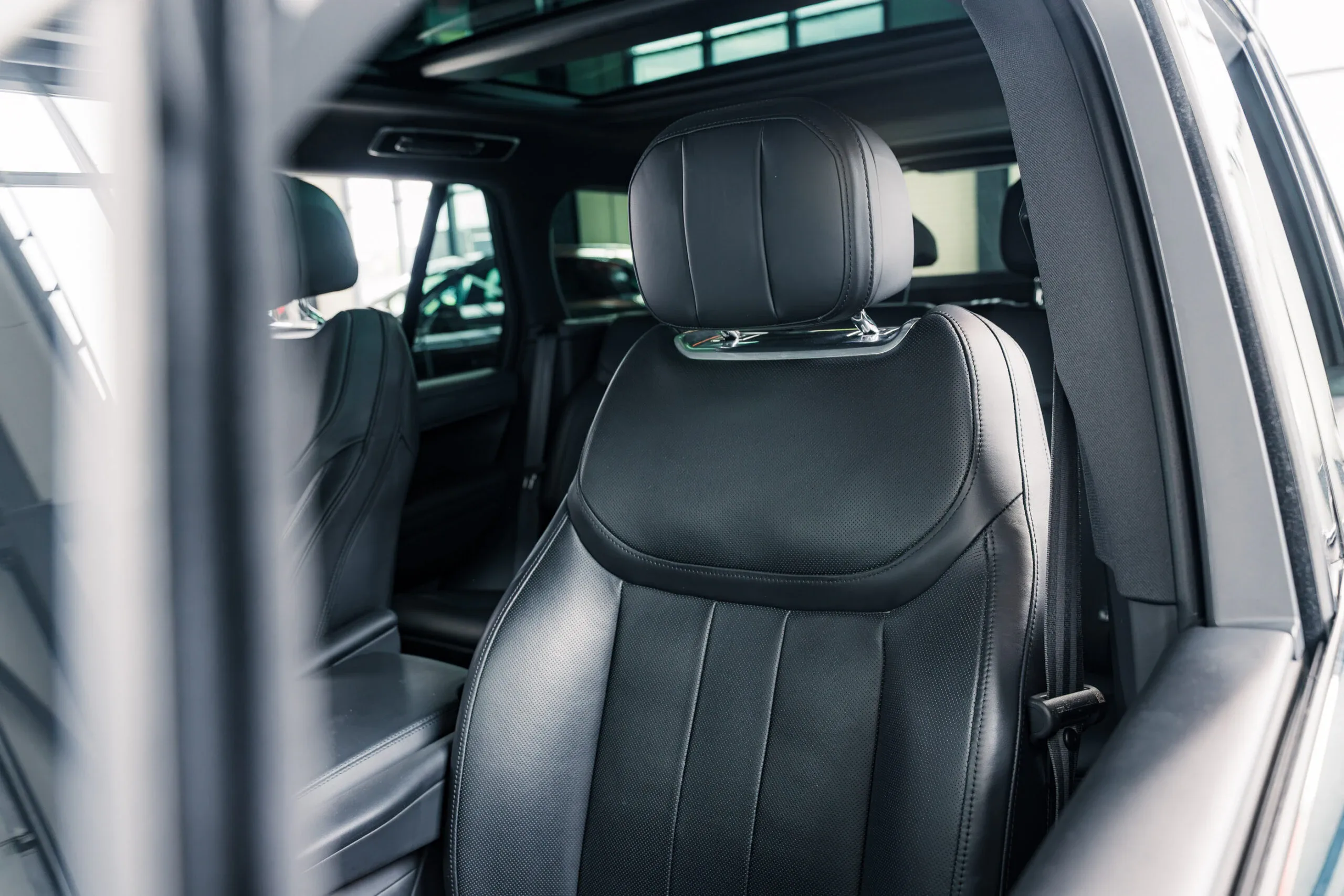 2023 Land Rover Range Rover P510e, 19/30