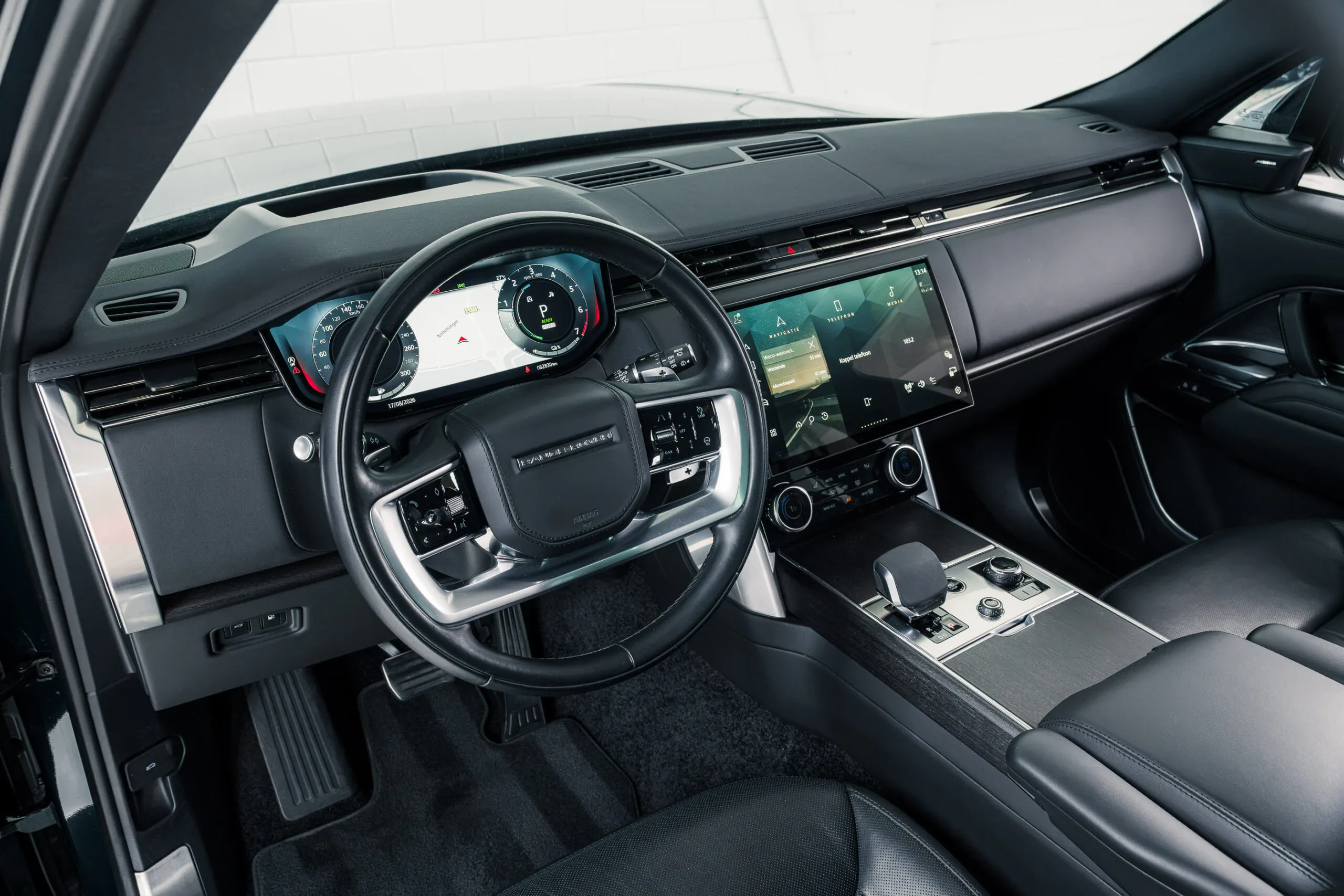 2023 Land Rover Range Rover P510e, 21/30