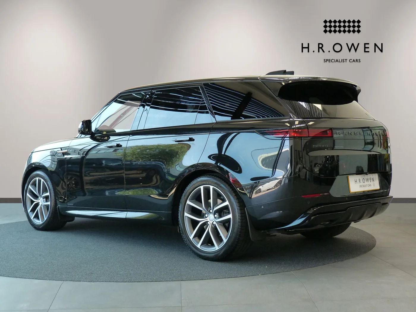 2023 Land Rover Range Rover Sport offered by a franchised dealer group in Cheltenham, United Kingdom, photo 2 of 25