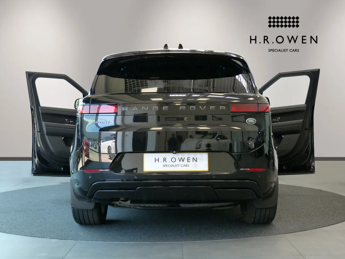 2023 Land Rover Range Rover Sport offered by a franchised dealer group in Cheltenham, United Kingdom, photo 12 of 25
