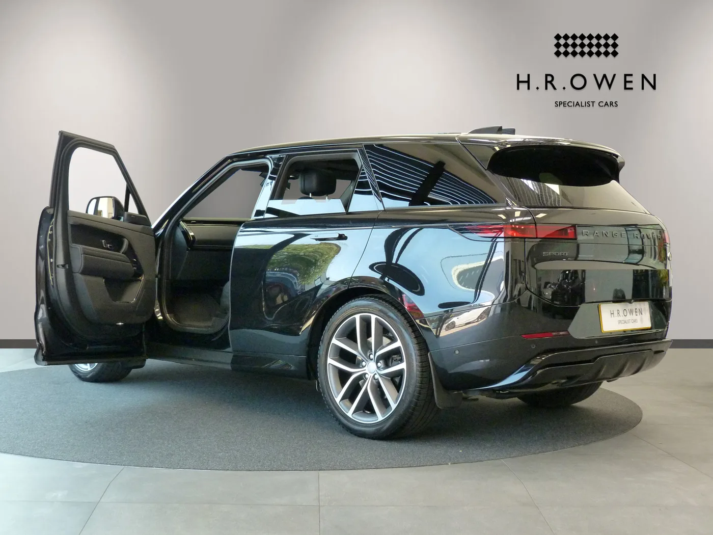 2023 Land Rover Range Rover Sport offered by a franchised dealer group in Cheltenham, United Kingdom, photo 15 of 25