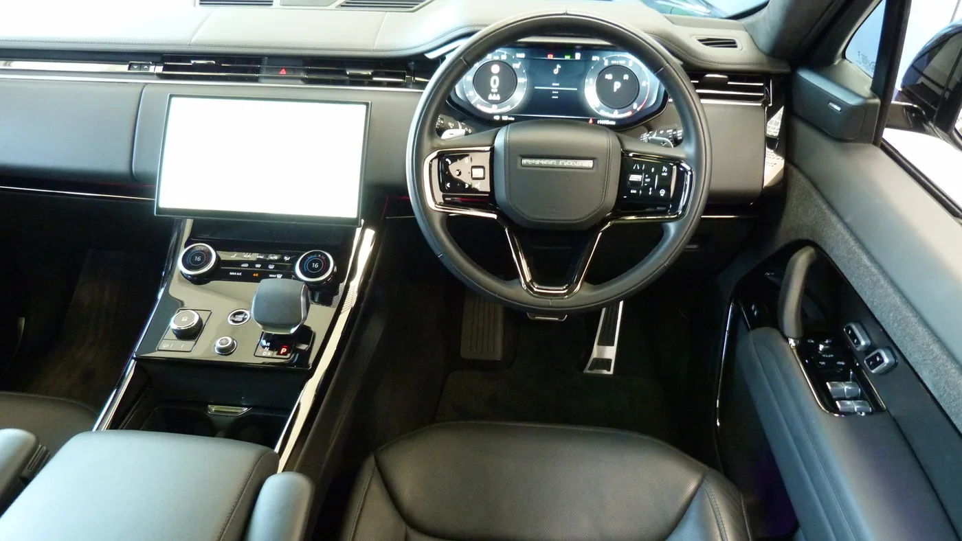 2023 Land Rover Range Rover Sport offered by a franchised dealer group in Cheltenham, United Kingdom, photo 22 of 25