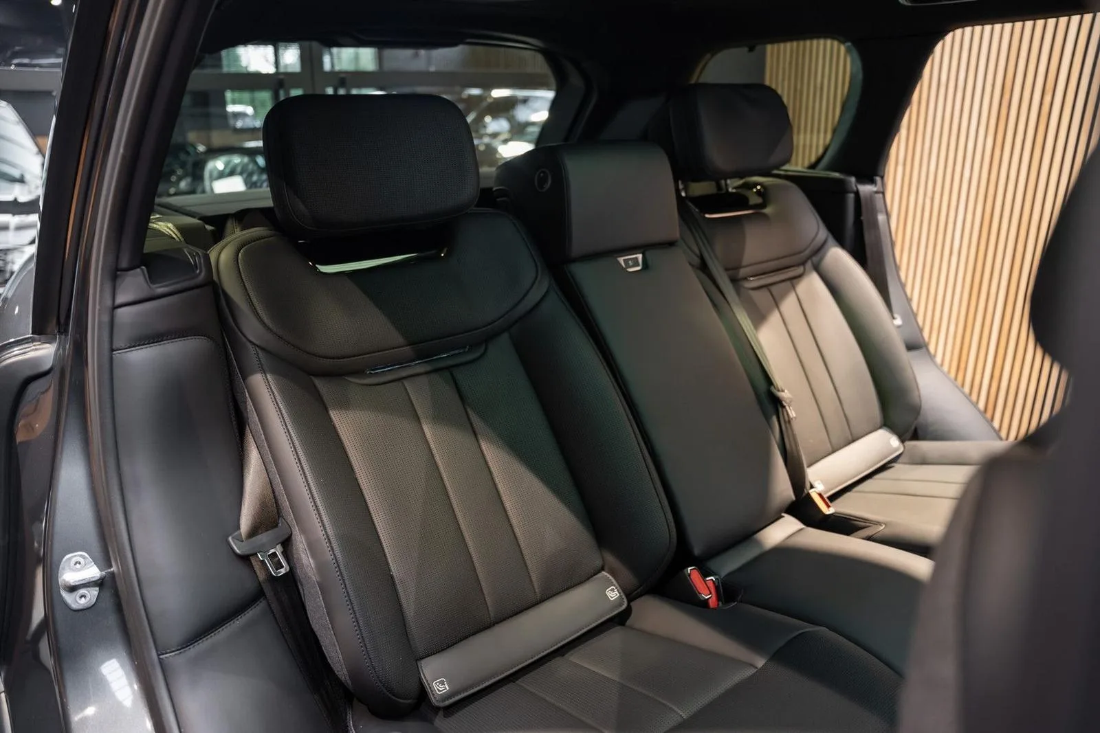2023 Land Rover Range Rover SV P530, 10/30