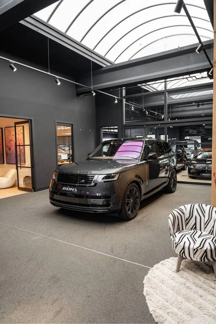 2023 Land Rover Range Rover SV P530, 18/30