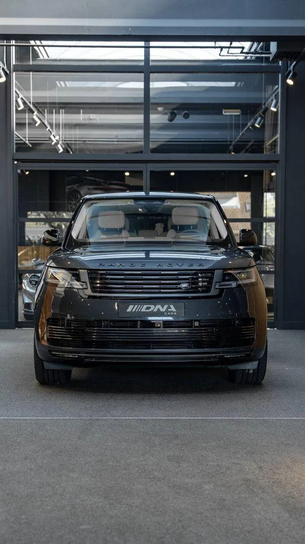 2023 Land Rover Range Rover SV P550e, 20/30