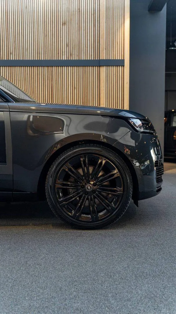 2023 Land Rover Range Rover SV P550e, 22/30