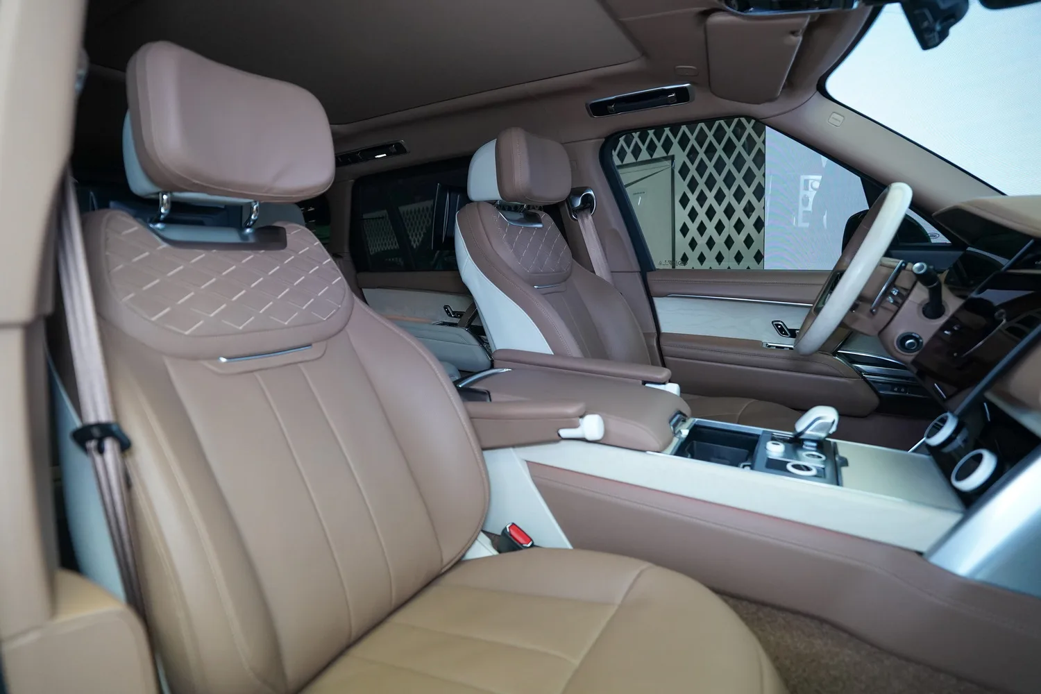 2023 Land Rover Range Rover SV LWB, 13/18