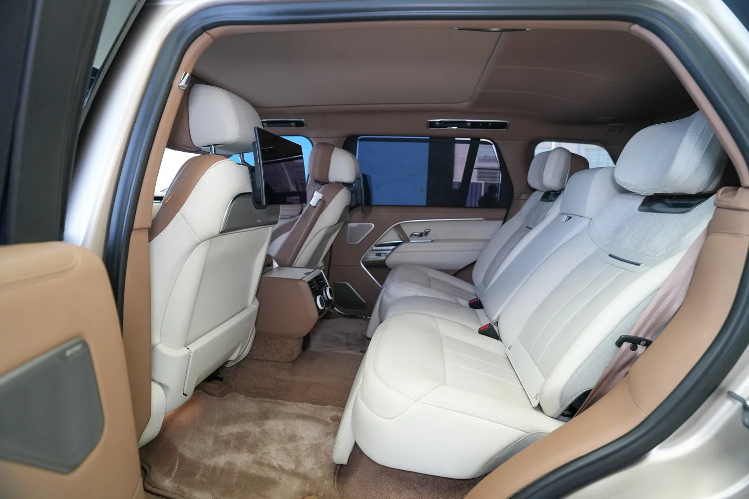 2023 Land Rover Range Rover SV P530 LWB, 11/15