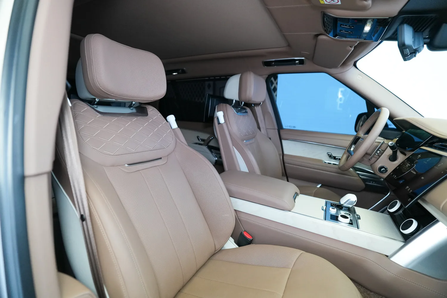 2023 Land Rover Range Rover SV P530 LWB, 14/15