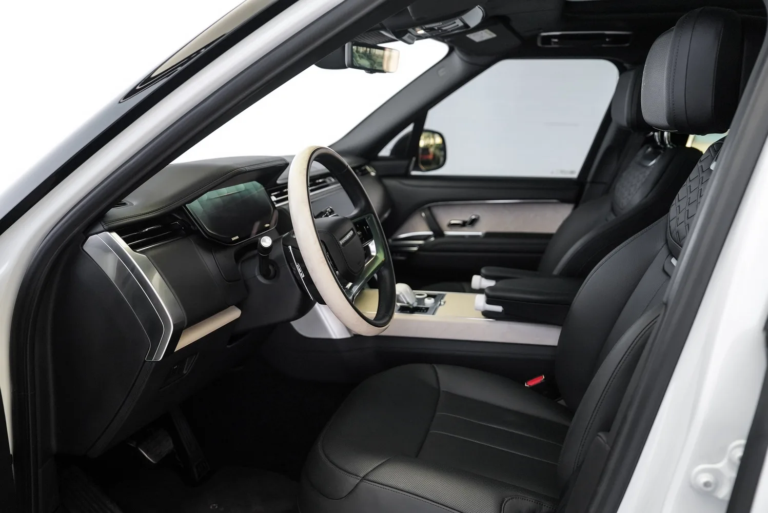2023 Land Rover Range Rover SV P530, 8/16