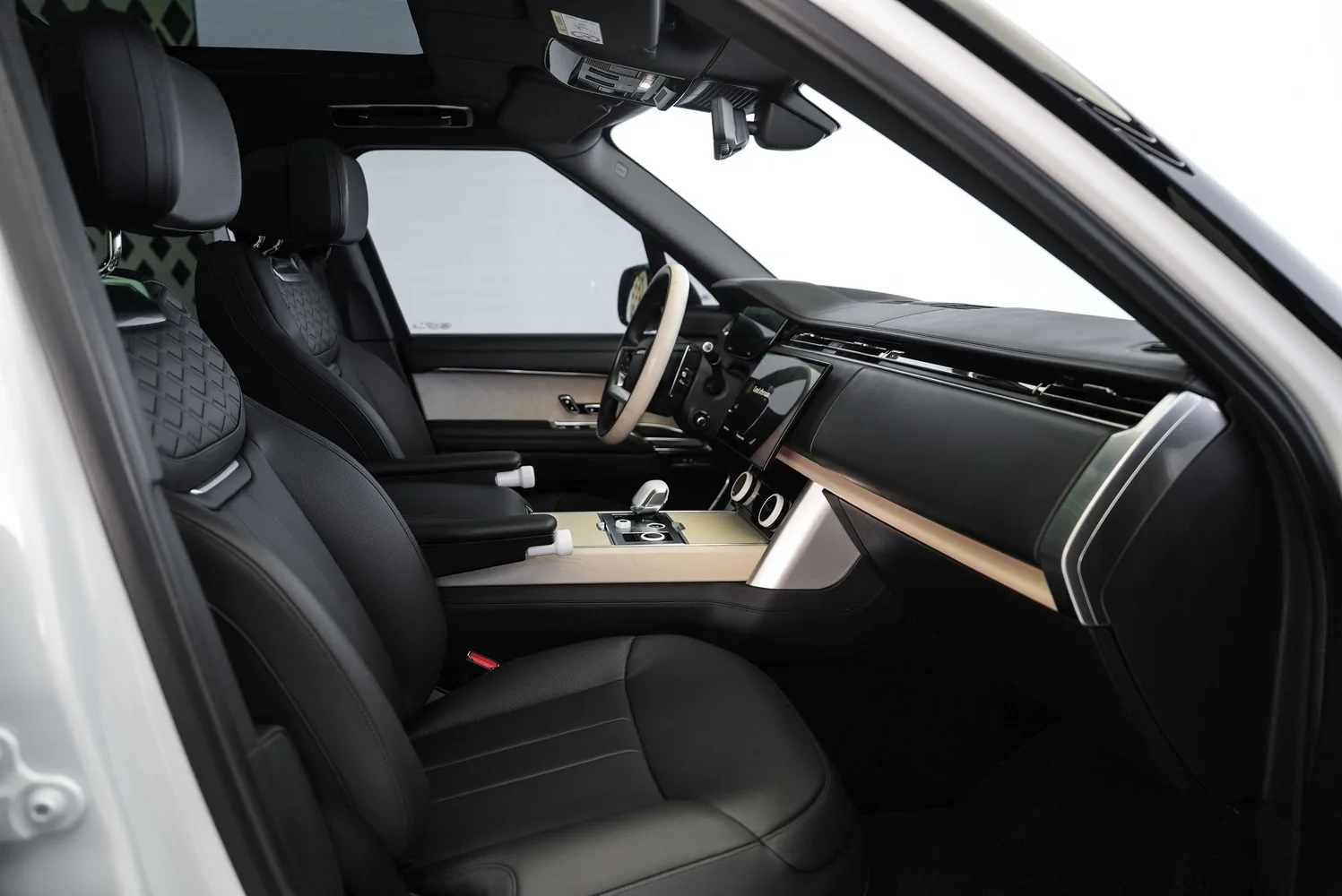 2023 Land Rover Range Rover SV P530, 15/16