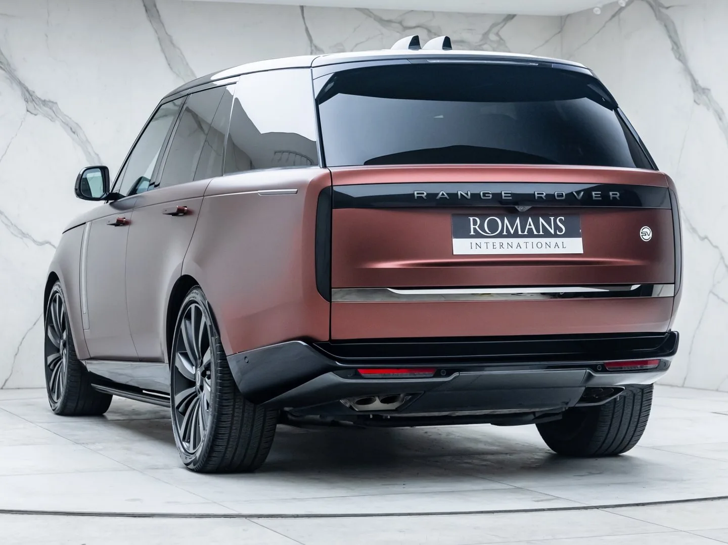 2023 Land Rover Range Rover SV P530, 4/30