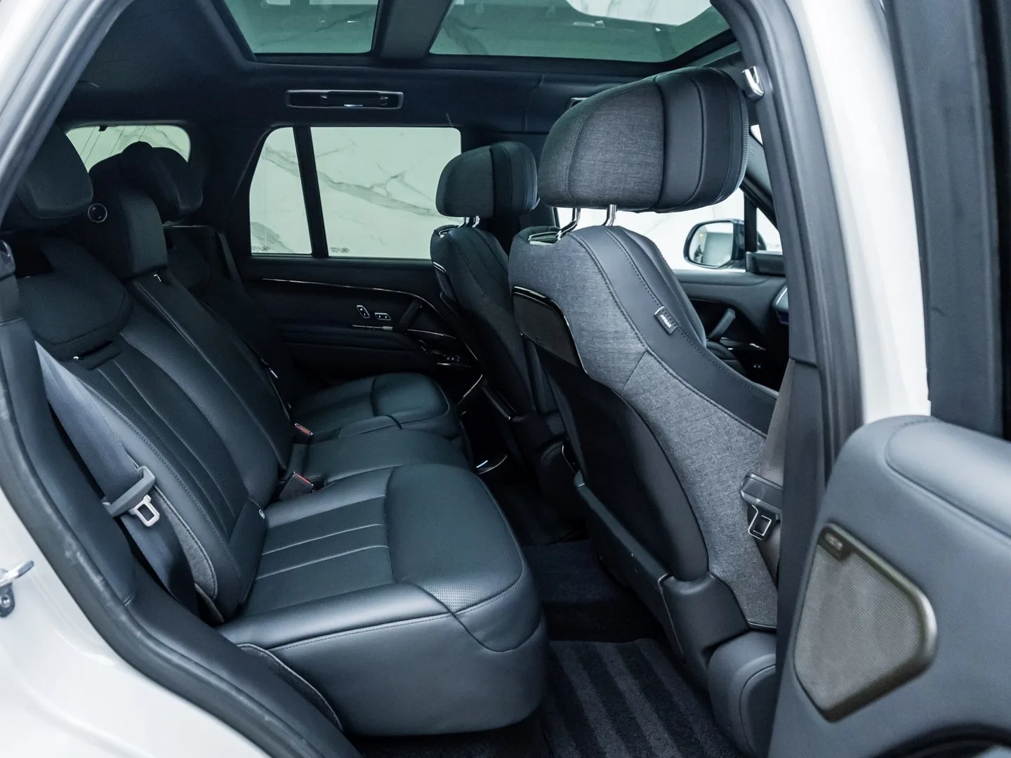 2023 Land Rover Range Rover SV P510e, 24/30