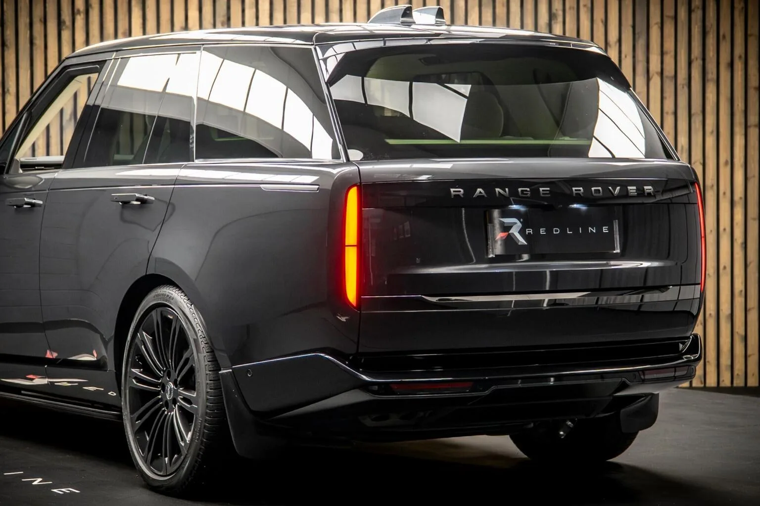 2023 Land Rover Range Rover SV P530, 19/30