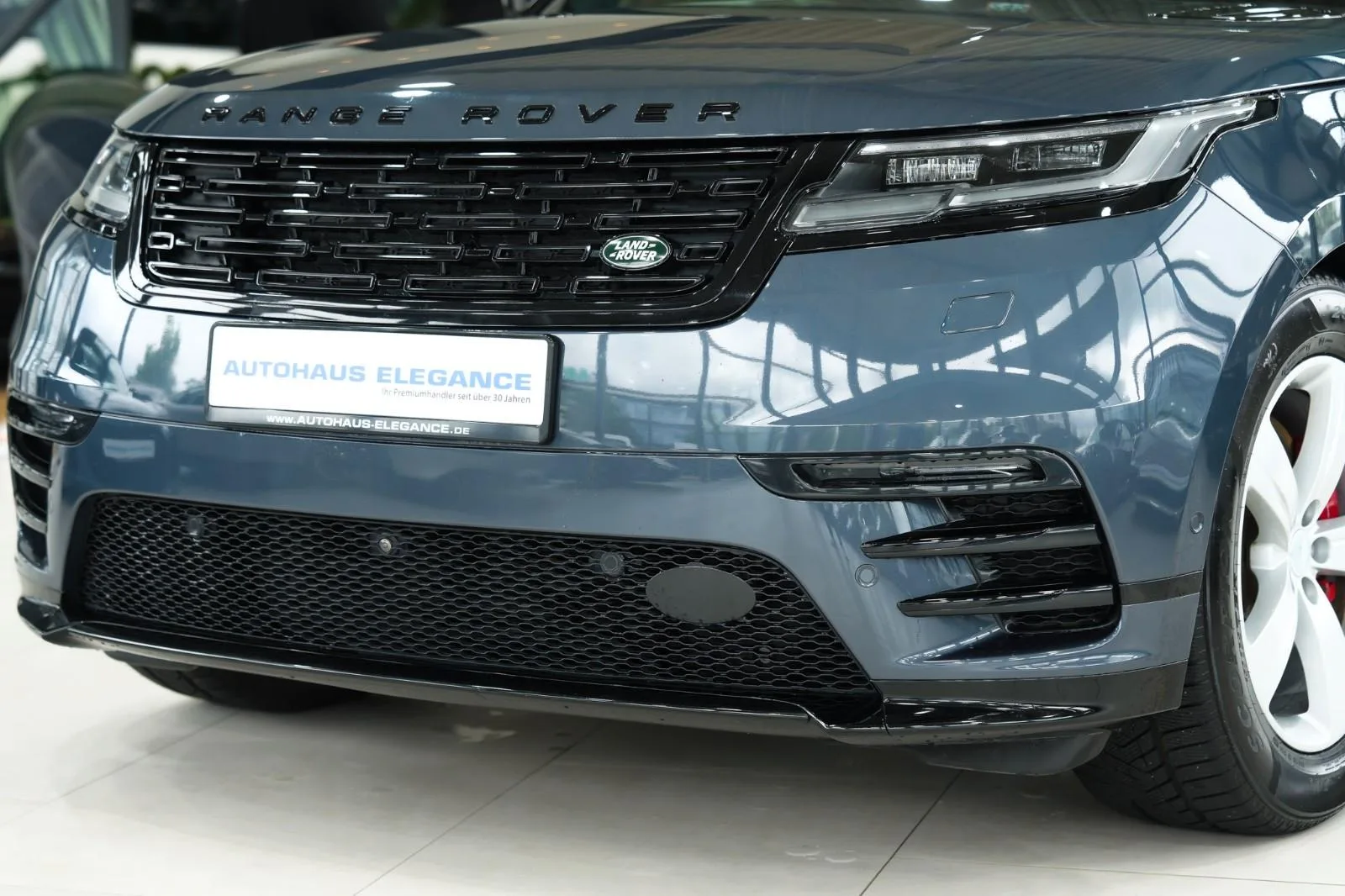 2023 Land Rover Range Rover Velar Dynamic SE, 8/20