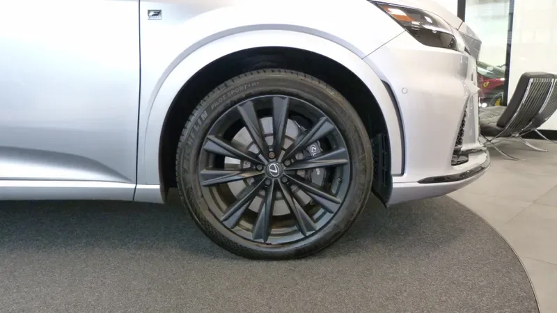 2023 Lexus RX 500h, 4/28