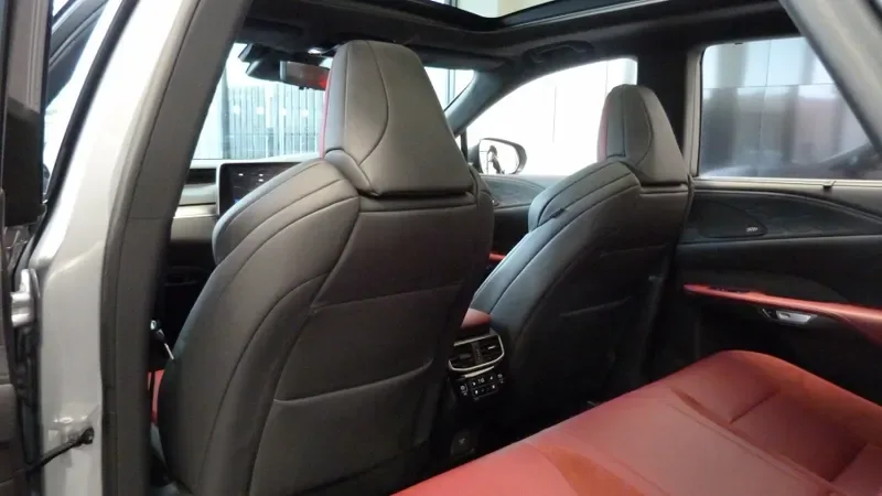 2023 Lexus RX 500h, 20/28