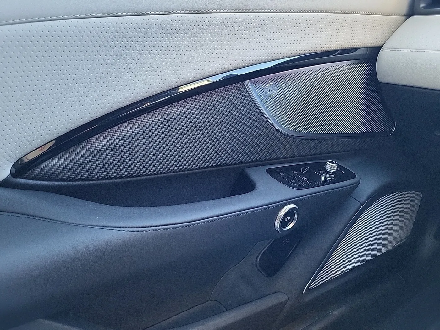 2023 Maserati GranTurismo Trofeo proposée par un concessionnaire spécialisé à Singen, Allemagne, photo 8 sur 15
