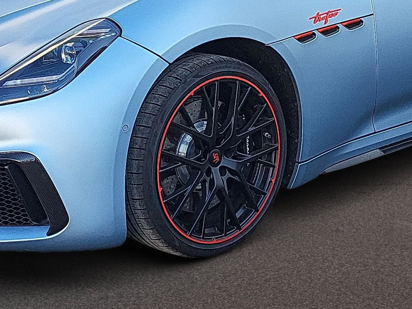 2023 Maserati GranTurismo Trofeo proposée par un concessionnaire spécialisé à Singen, Allemagne, photo 12 sur 15