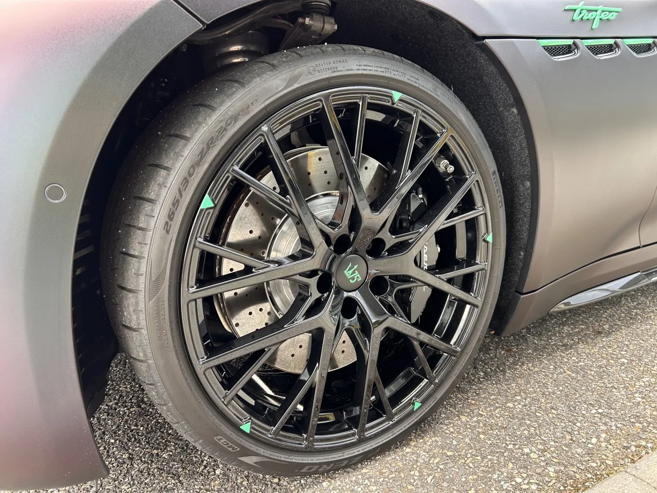 2023 Maserati GranTurismo Trofeo offered by a specialist dealer in Písek, Czechia, photo 13 of 32