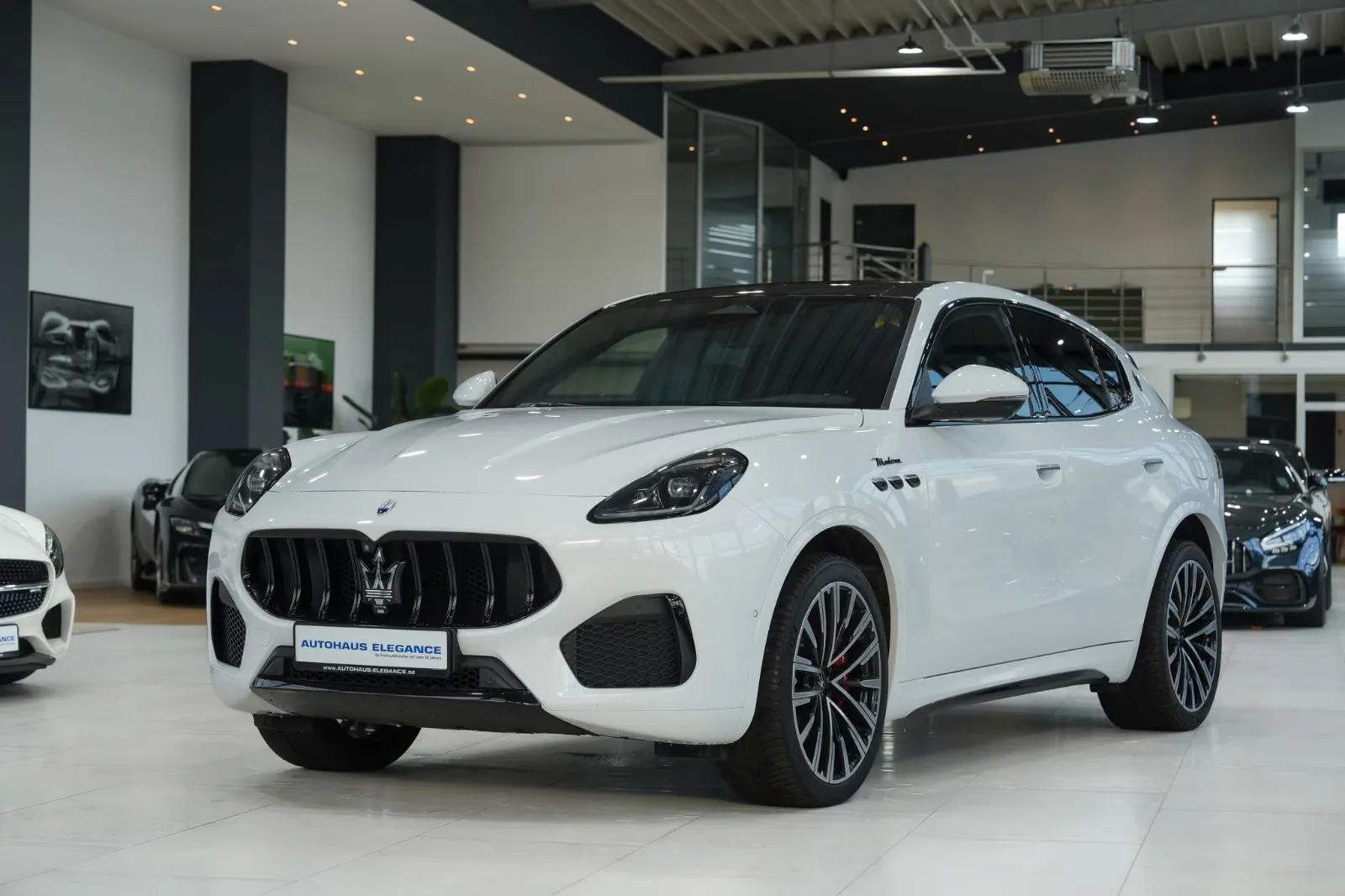 2023 Maserati Grecale Modena angeboten von einem Fachhändler in Köln, Deutschland, Hauptfoto