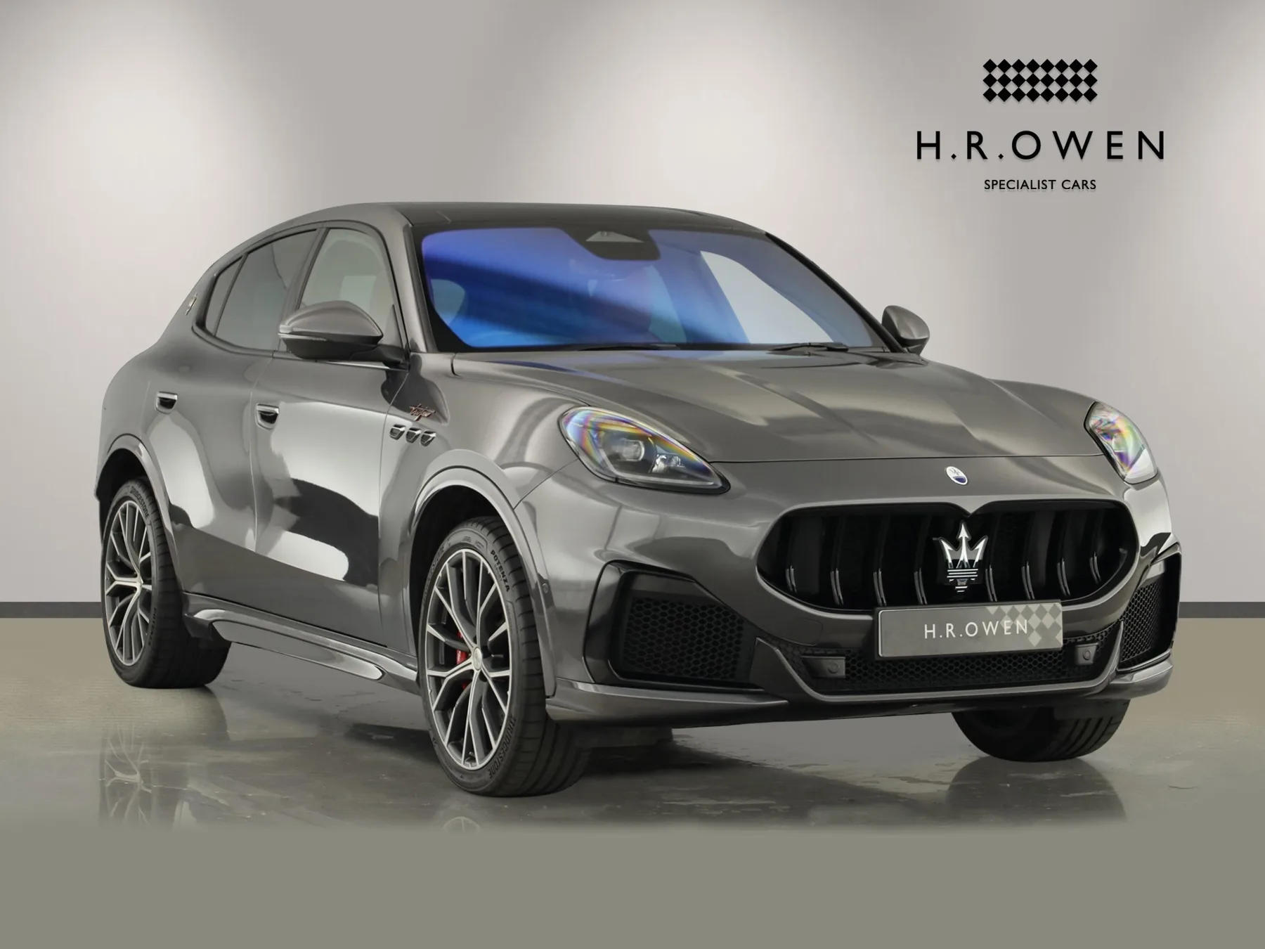 2023 Maserati Grecale Trofeo offered by a franchised dealer group in Hatfield, United Kingdom, main photo