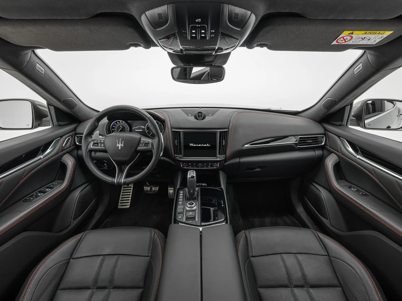 2023 Maserati Levante Modena S proposée par un concessionnaire spécialisé à Singen, Allemagne, photo 10 sur 15