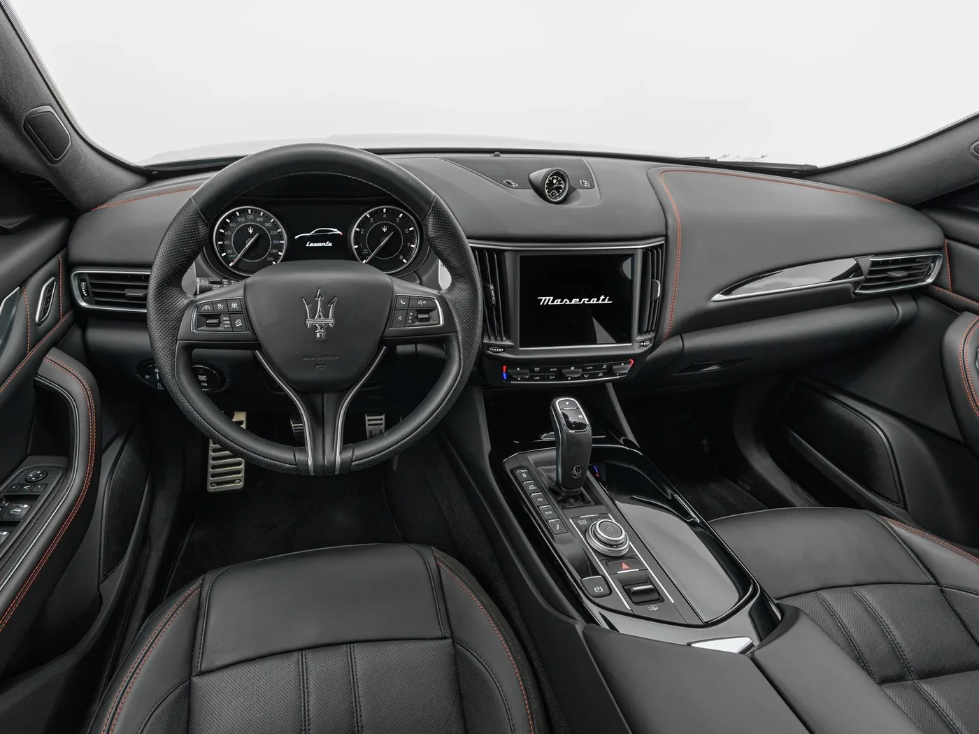2023 Maserati Levante Modena S proposée par un concessionnaire spécialisé à Singen, Allemagne, photo 11 sur 15