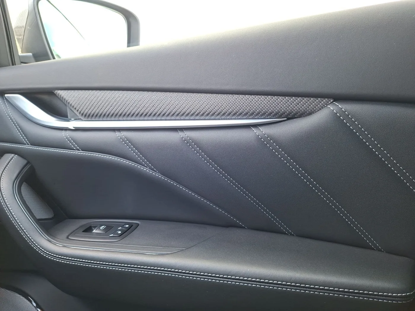 2023 Maserati Levante Trofeo angeboten von einem Fachhändler in Singen, Deutschland, Foto 9 von 15