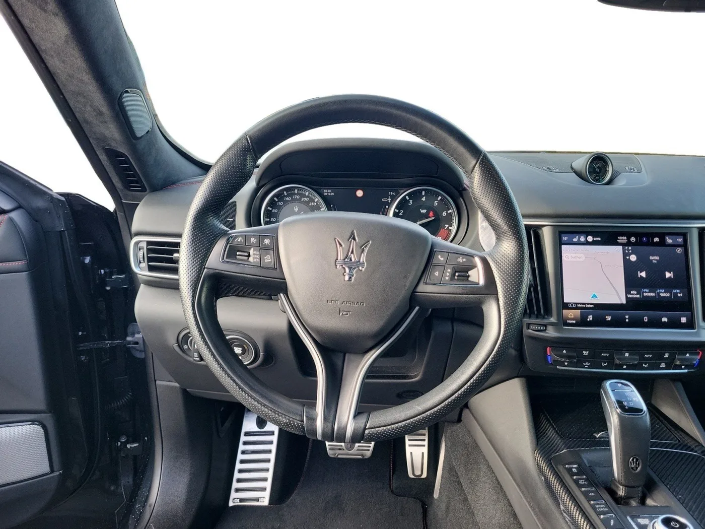 2023 Maserati Levante Trofeo proposée par un concessionnaire spécialisé à Singen, Allemagne, photo 7 sur 14