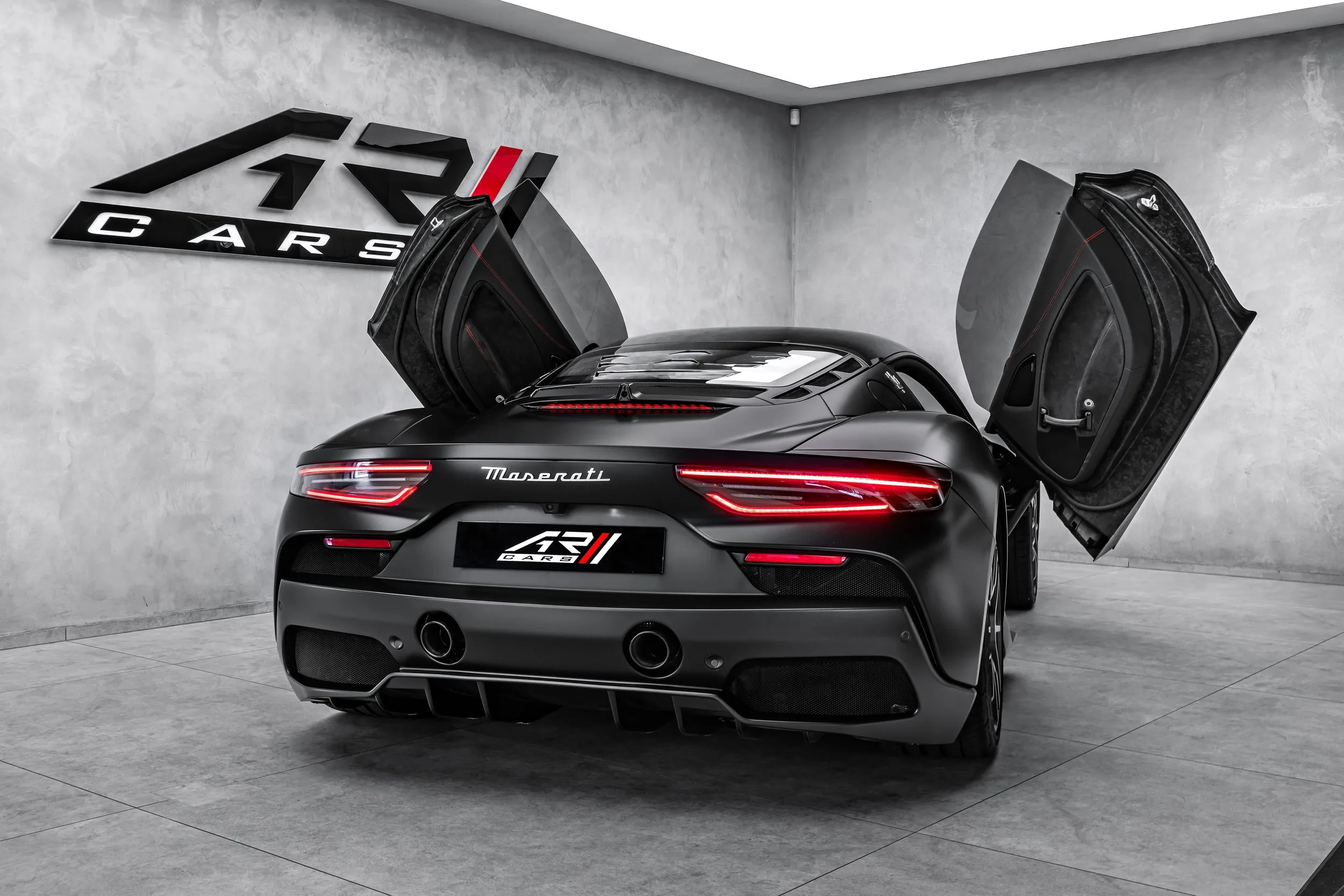 2023 Maserati MC20, 6/25
