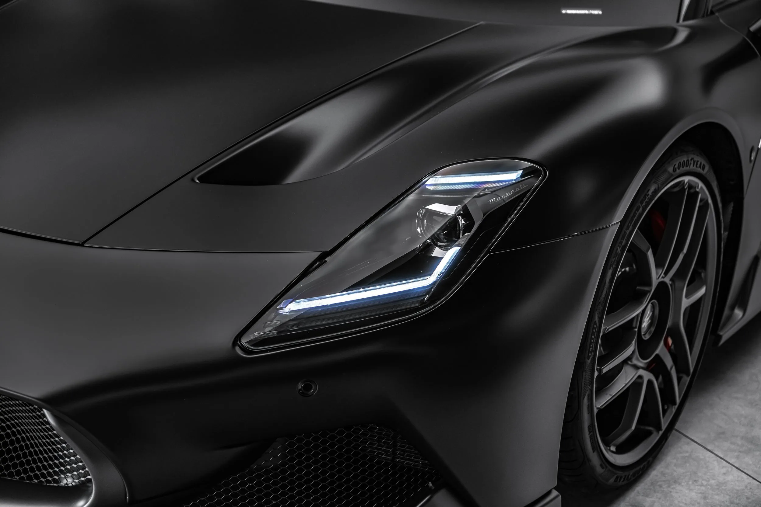 2023 Maserati MC20, 9/25