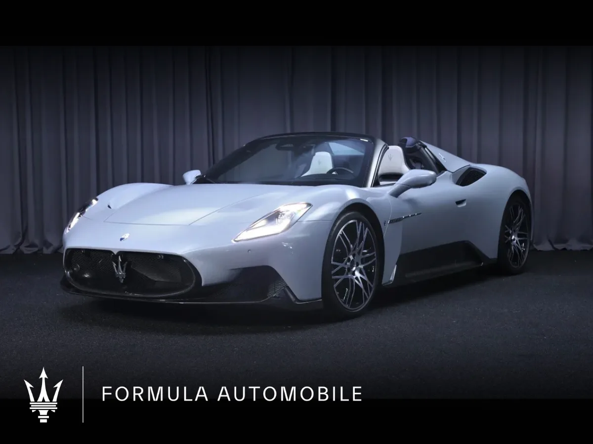2023 Maserati MC20 Cielo proposée par un concessionnaire spécialisé à Kongens Lyngby, Danemark, photo principale
