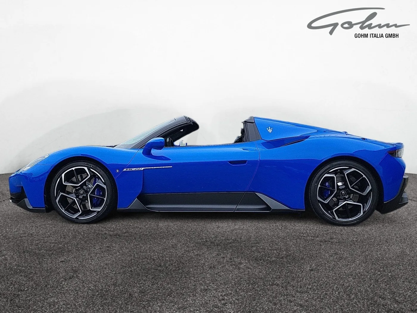 2023 Maserati MC20 Cielo proposée par un concessionnaire spécialisé à Singen, Allemagne, photo 2 sur 15