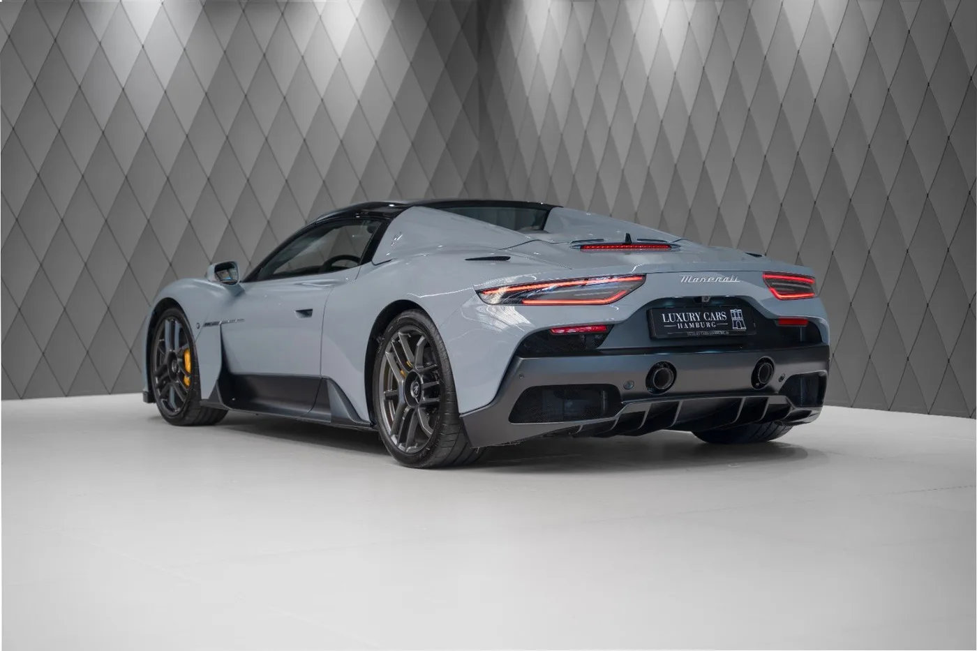 2023 Maserati MC20 Cielo proposée par un spécialiste de la supercar à Schenefeld, Allemagne, photo 5 sur 25