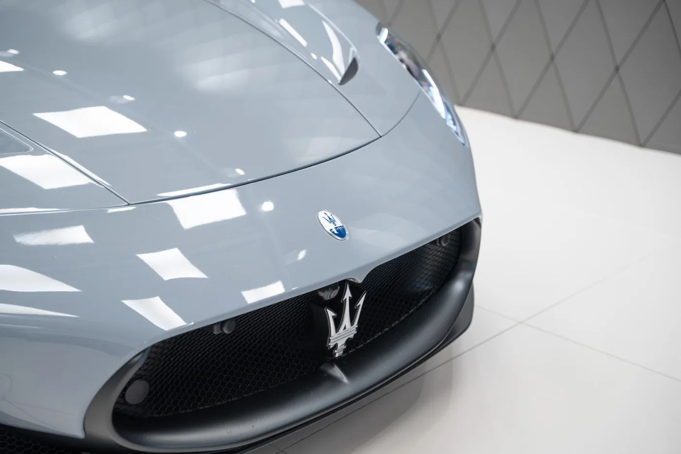 2023 Maserati MC20 Cielo proposée par un spécialiste de la supercar à Schenefeld, Allemagne, photo 9 sur 25