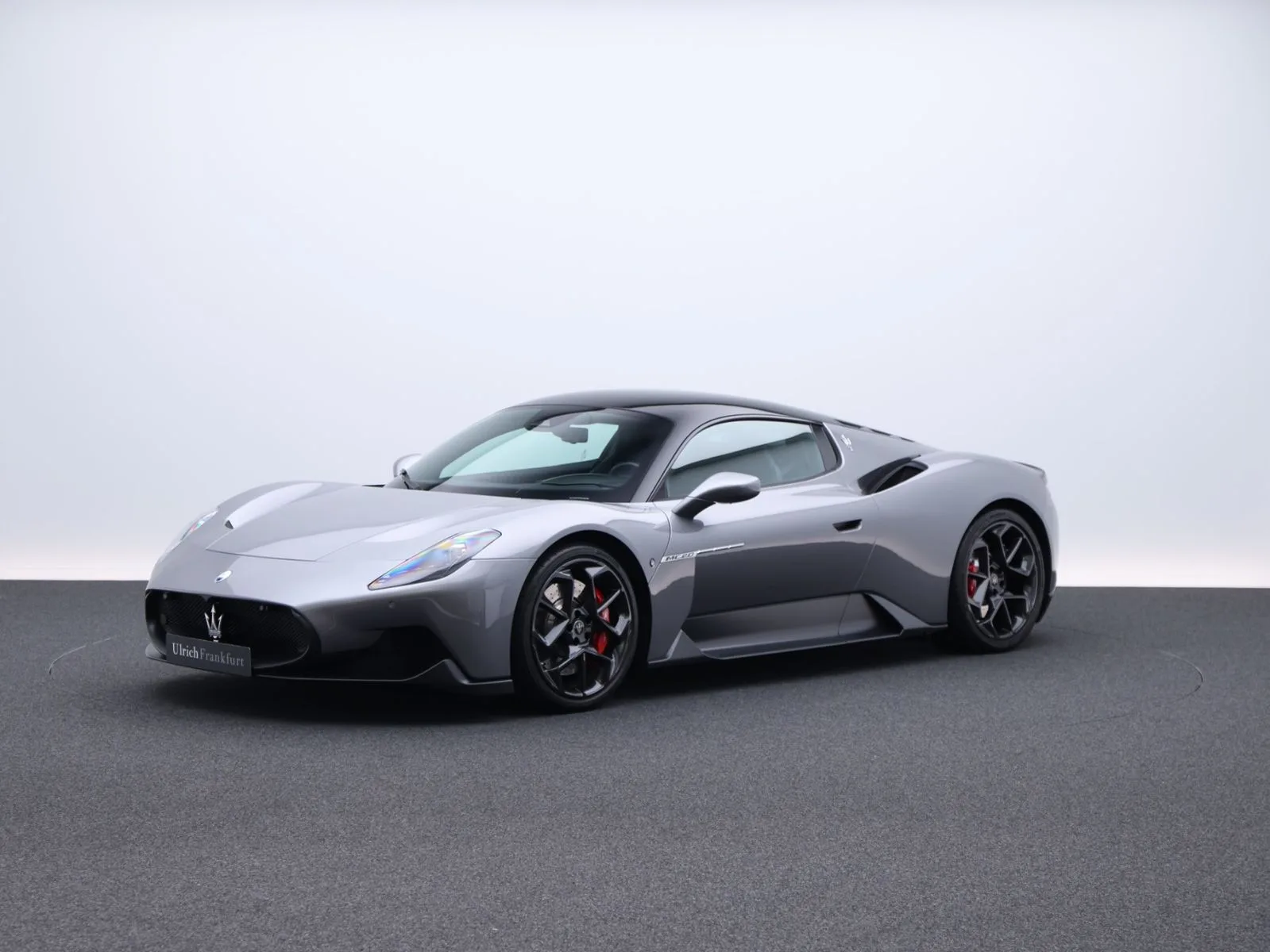 2023 Maserati MC20 angeboten von einem Supersportwagenhändler in Frankfurt am Main, Deutschland, Hauptfoto