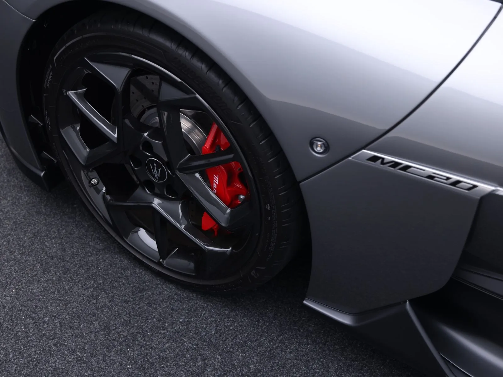 2023 Maserati MC20, 12/30