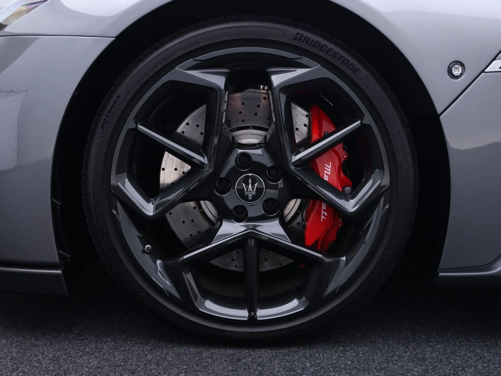 2023 Maserati MC20, 13/30