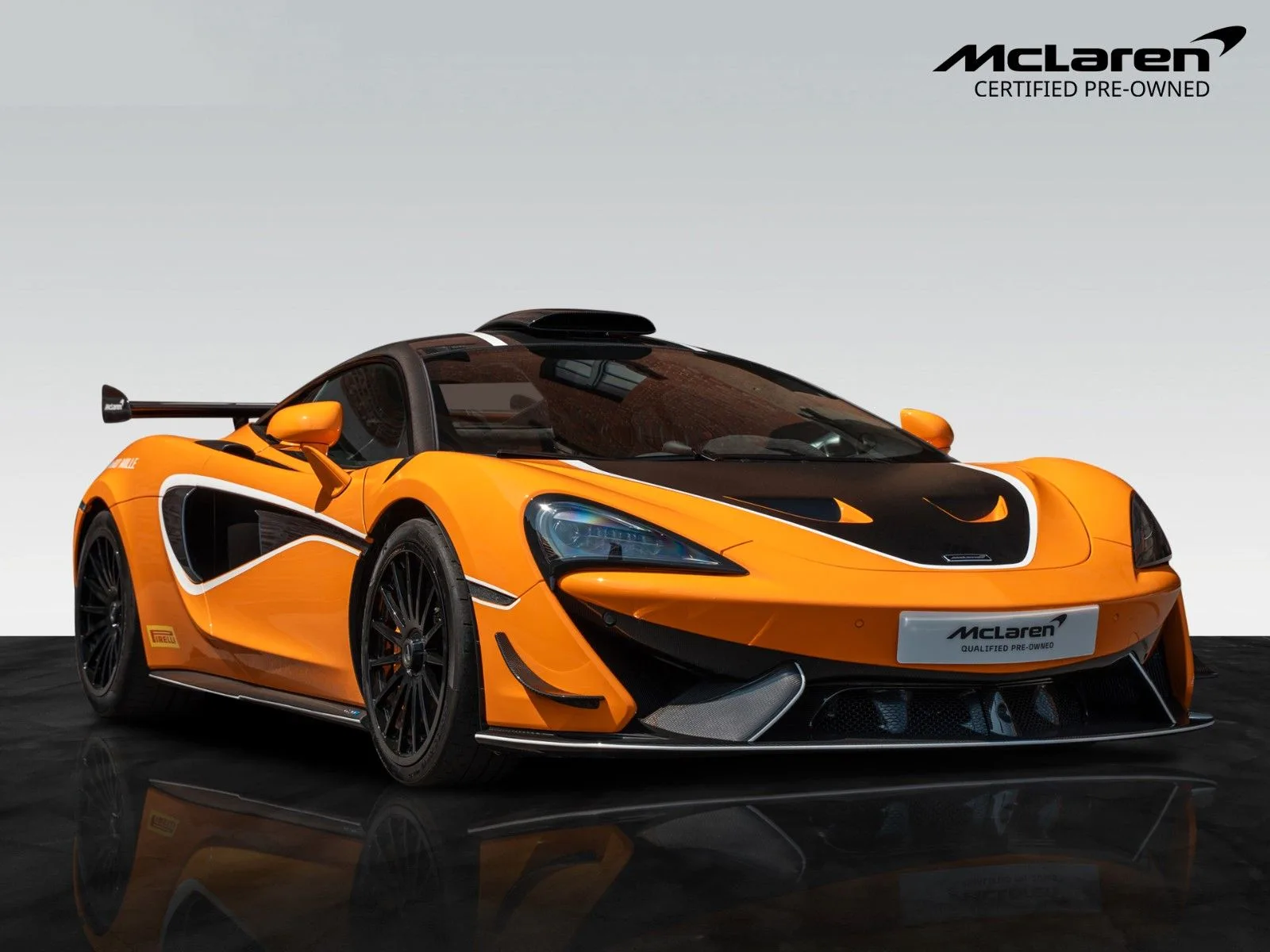 2023 McLaren 620R proposta da un concessionario specializzato a Frankfurt, Germania, foto principale
