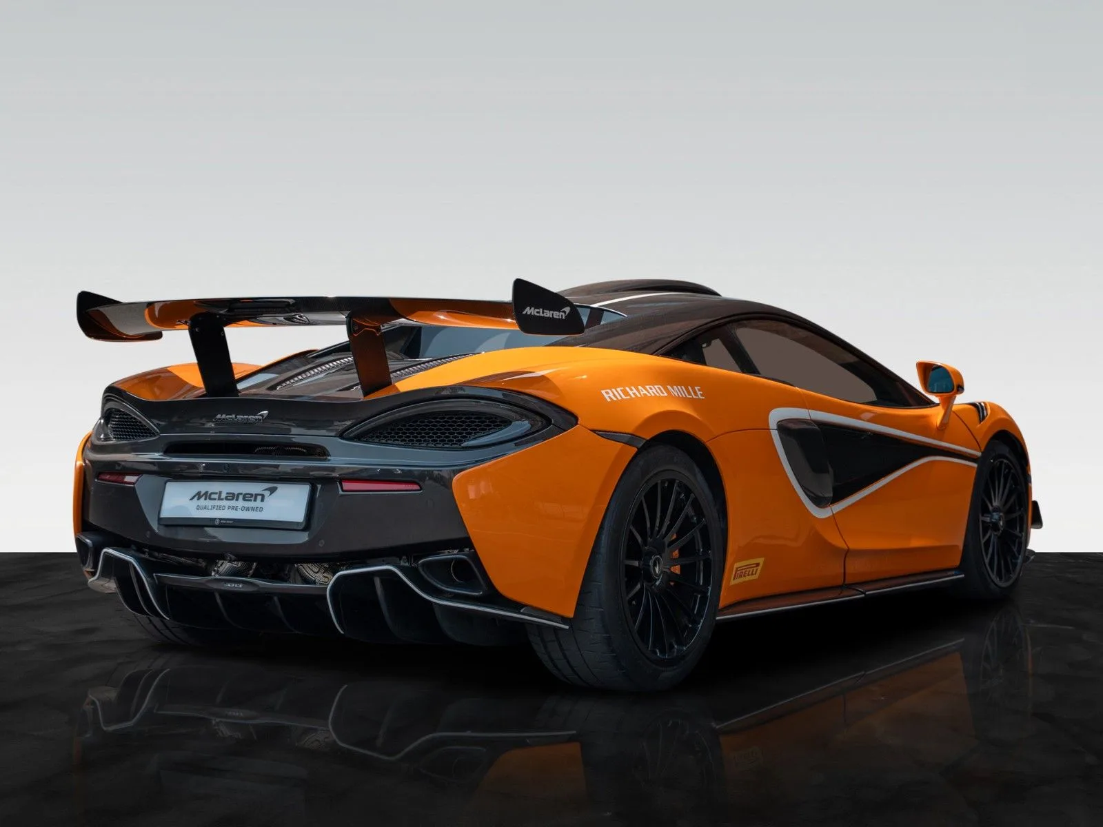 2023 McLaren 620R, 2/30
