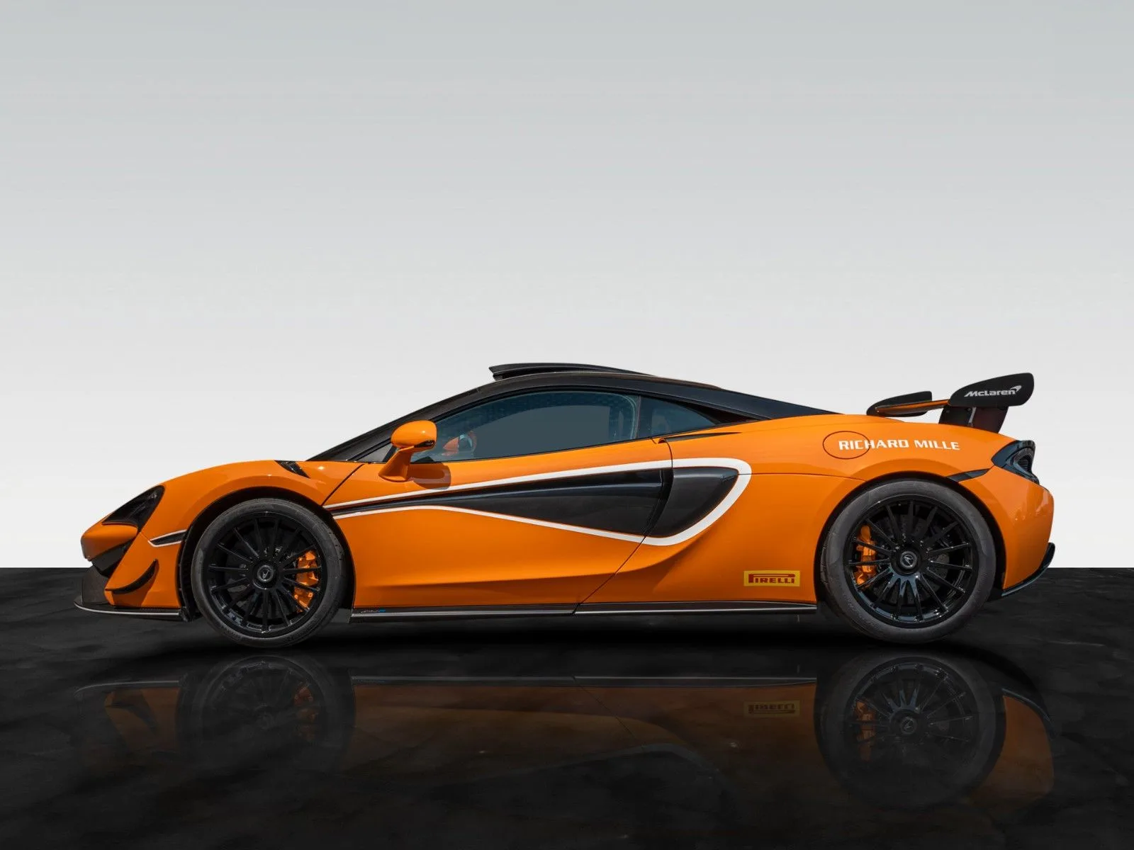 2023 McLaren 620R, 15/30