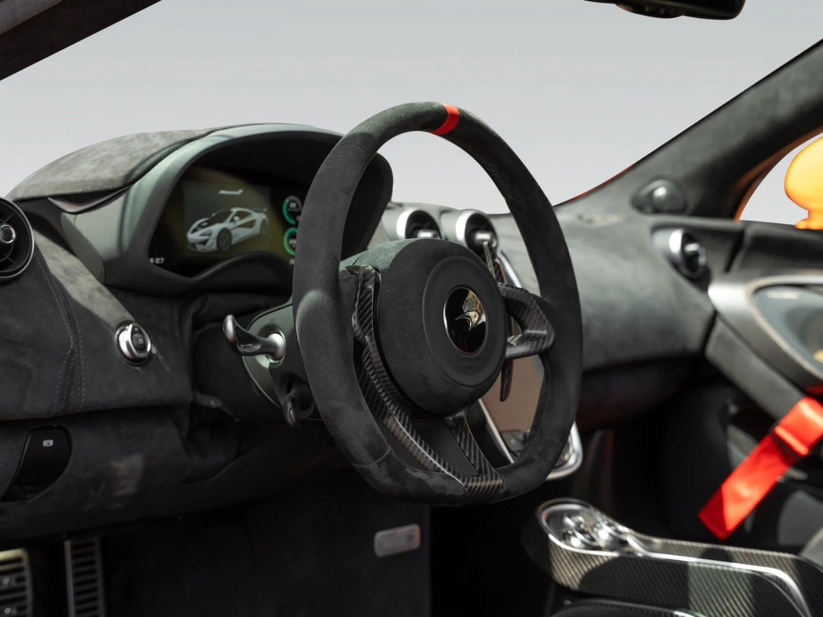 2023 McLaren 620R, 29/30
