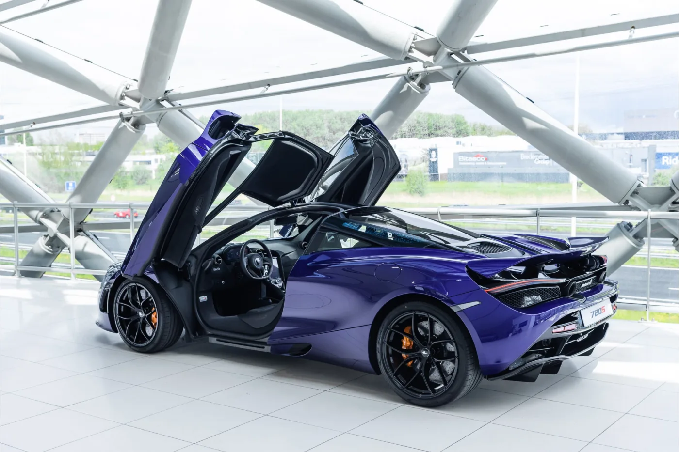 2023 McLaren 720S Performance angeboten von einem offiziellen McLaren und Morgan-Vertragshändler in Utrecht, Niederlande, Foto 13 von 25
