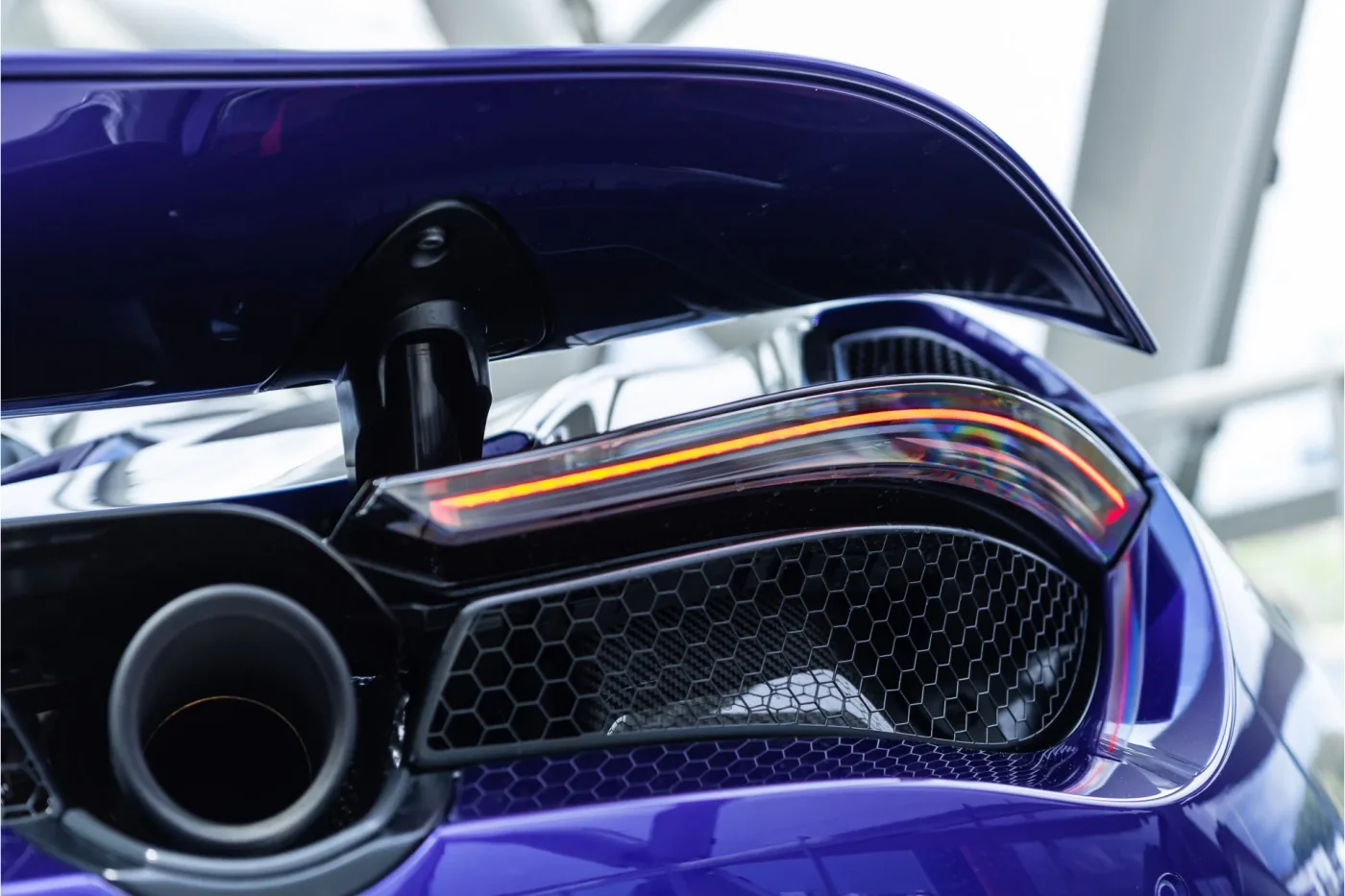 2023 McLaren 720S Performance angeboten von einem offiziellen McLaren und Morgan-Vertragshändler in Utrecht, Niederlande, Foto 17 von 25